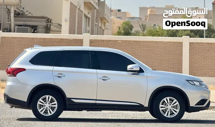 Mitsubishi Outlander 2019 photo 4