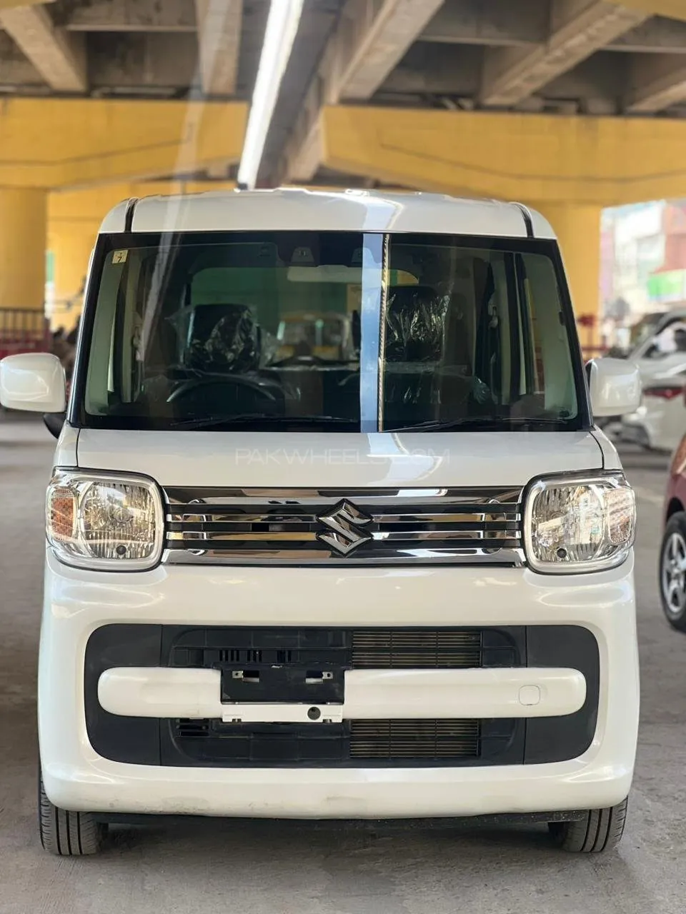 Suzuki Spacia