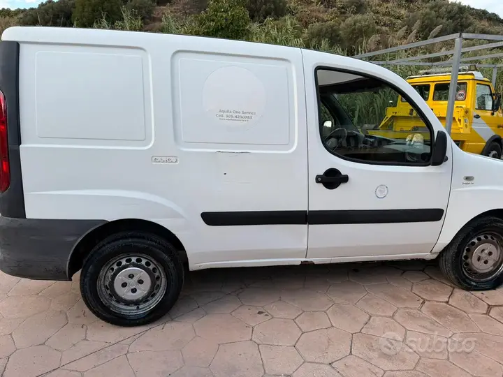 Fiat Doblo 2006 photo 2