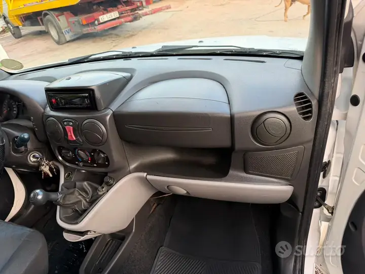 Fiat Doblo 2006 photo 3