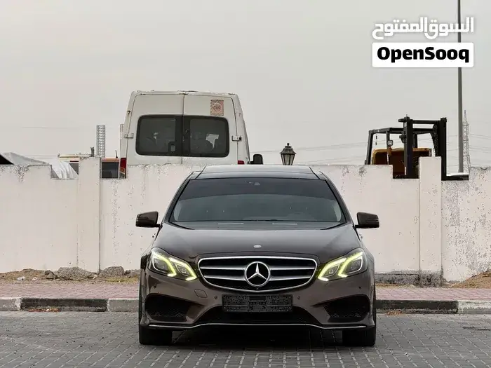 Mercedes-Benz E 300 2014 photo 2