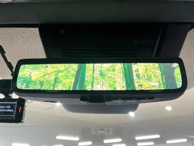 Toyota Alfaard Z 2025 photo 5