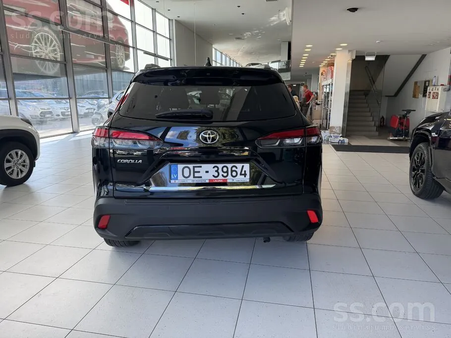 Toyota Corolla Cross 2025 photo 4