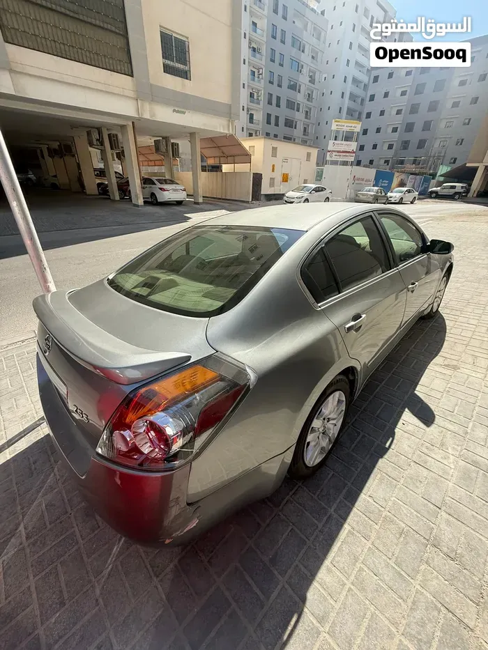 Nissan Altima 2009 photo 2