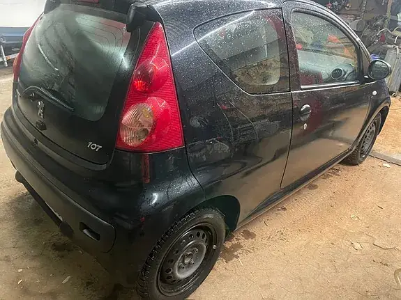 Peugeot 107 2009 photo 3