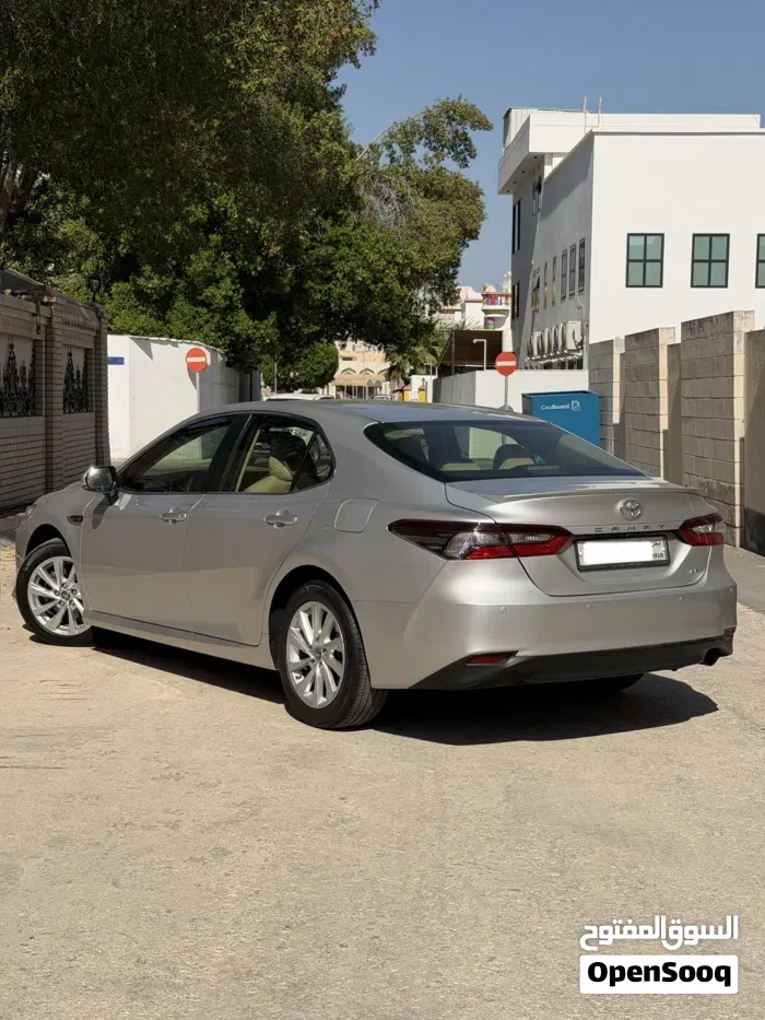 Toyota Camry 2024 photo 2