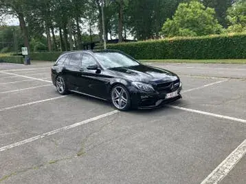 Mercedes-Benz C63 S Amg