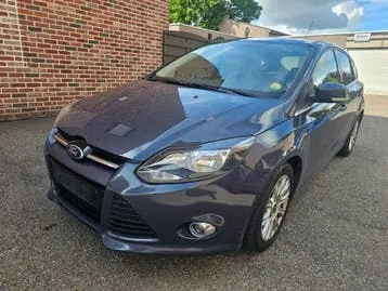 Ford Focus 2013 photo 2