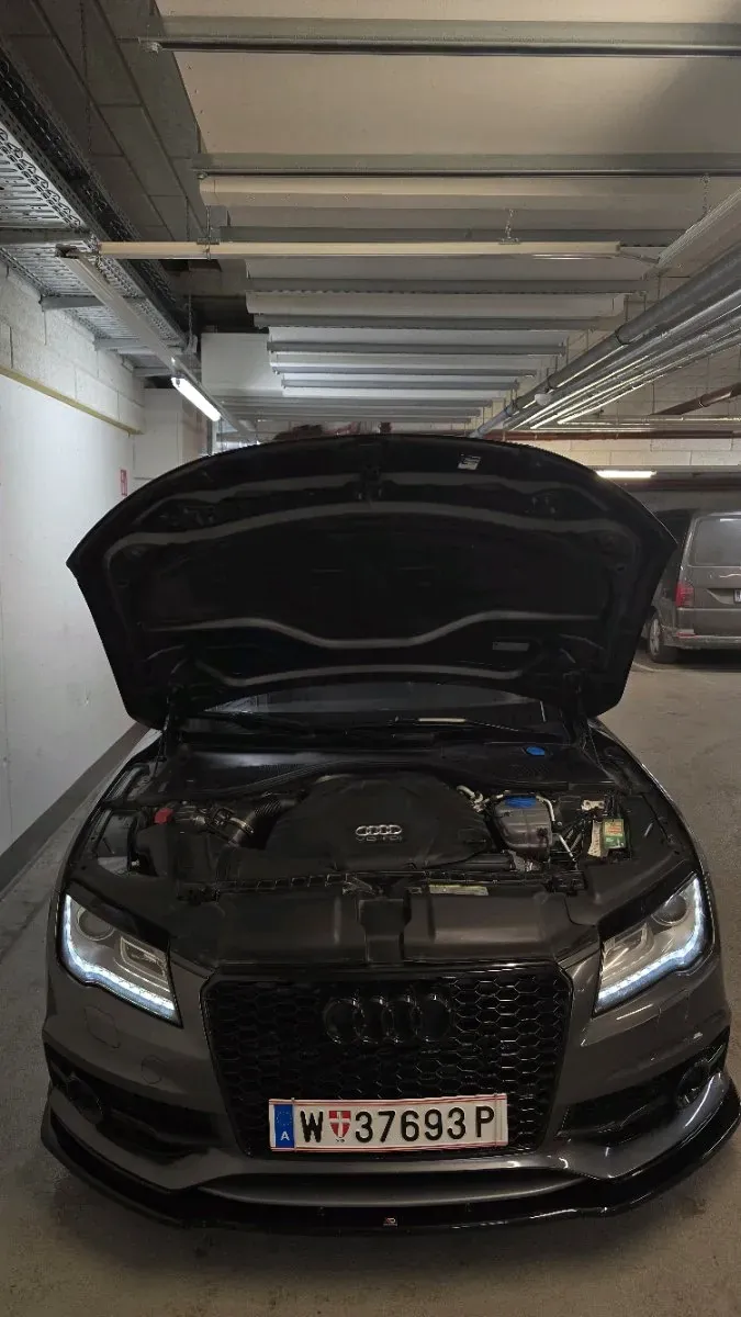 Audi A7 2011 photo 2