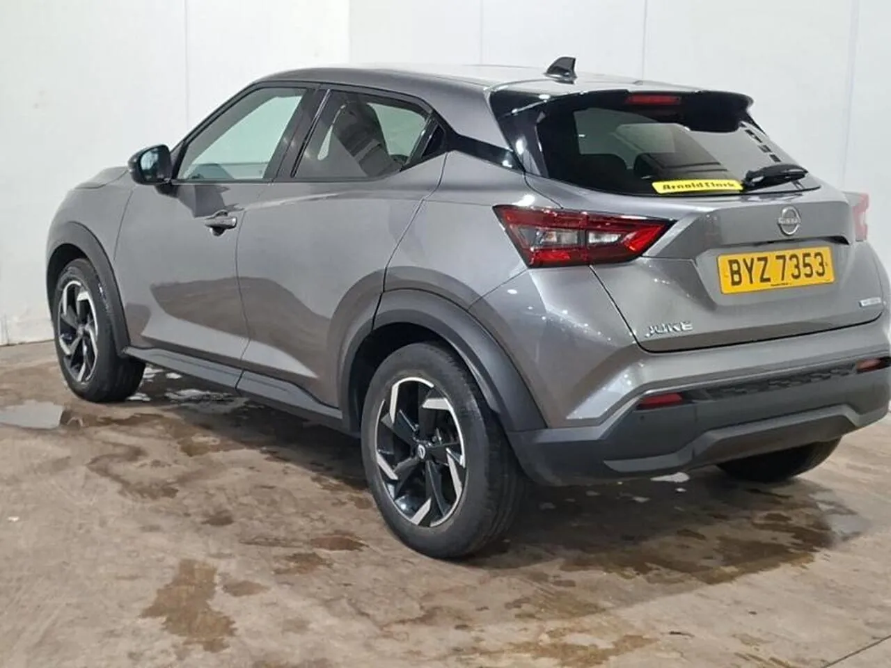 Nissan Juke 2022 photo 2