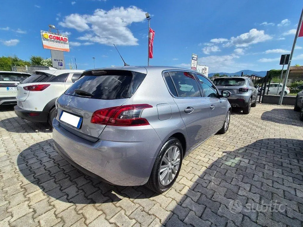 Peugeot 308 2021 photo 5