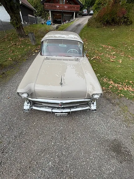 Buick Roadmaster 1957 photo 3