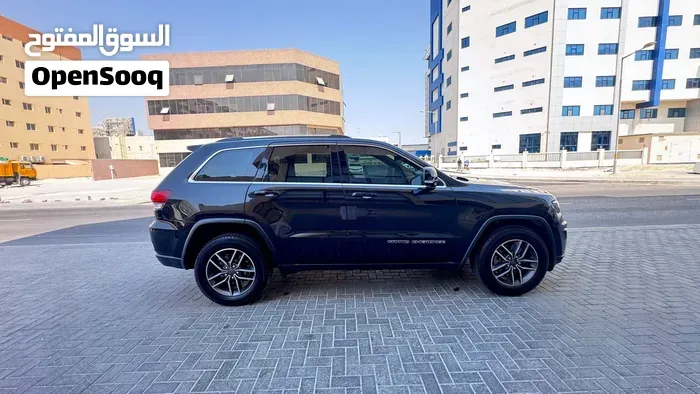 Jeep Grand Cherokee 2020 photo 2