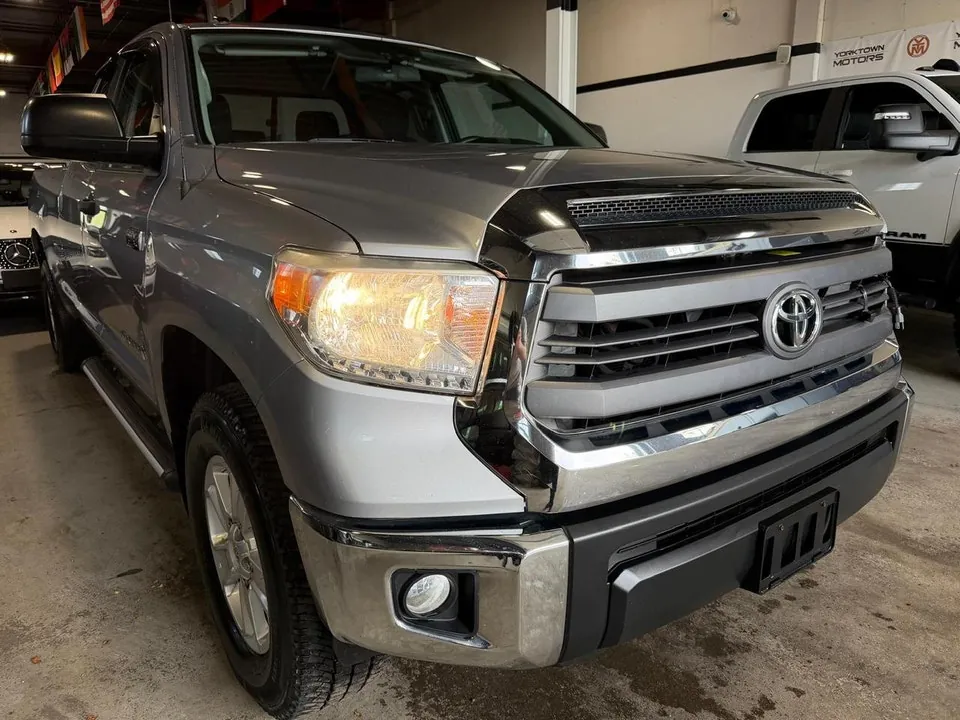 Toyota Tundra 2015 photo 3