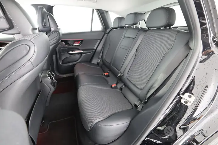 Mercedes-Benz Glc 2025 photo 3