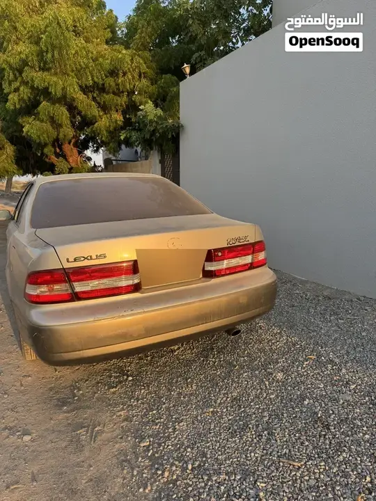 Lexus Is 300 2001 photo 2