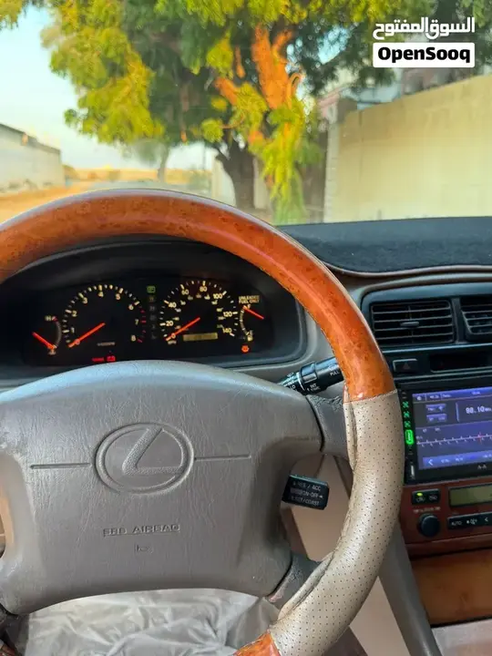 Lexus Is 300 2001 photo 3