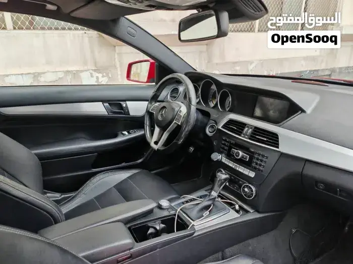 Mercedes-Benz C-Class 2012 photo 4