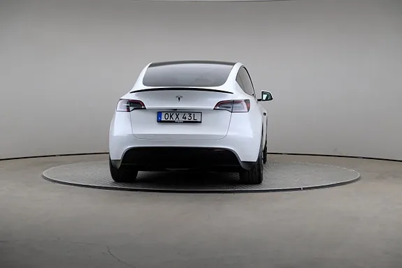 Tesla Model Y 2024 photo 5