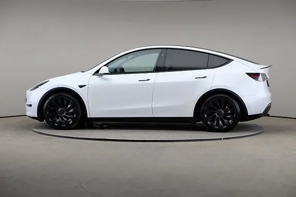 Tesla Model Y 2024 photo 4