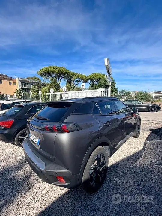 Peugeot 2008 2023 photo 2