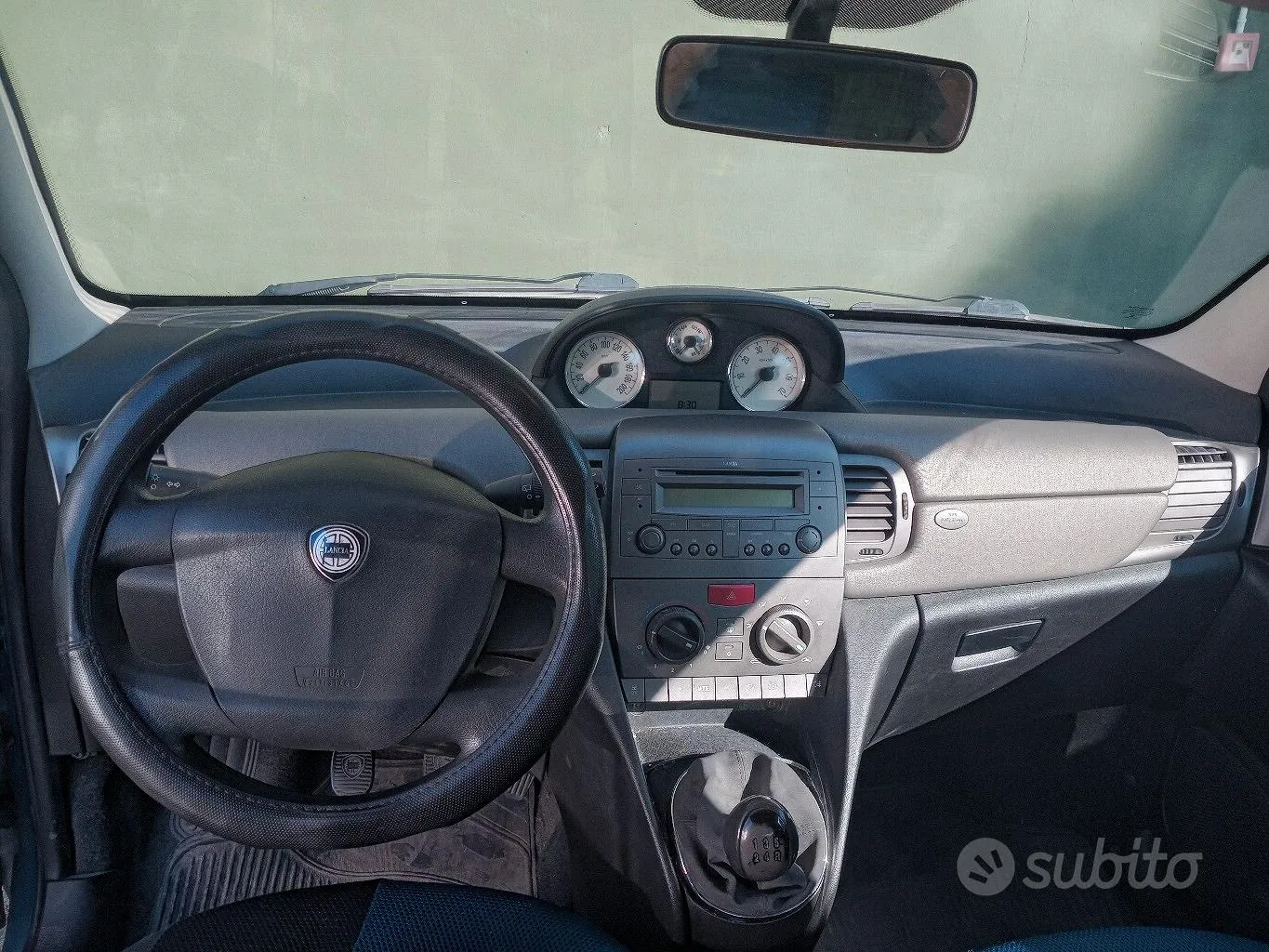 Lancia Ypsilon 2004 photo 2