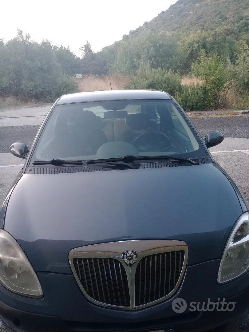 Lancia Ypsilon 2004 photo 4