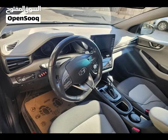 Hyundai Ioniq 2022 photo 2