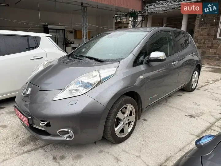 Nissan Leaf 2013 photo 5