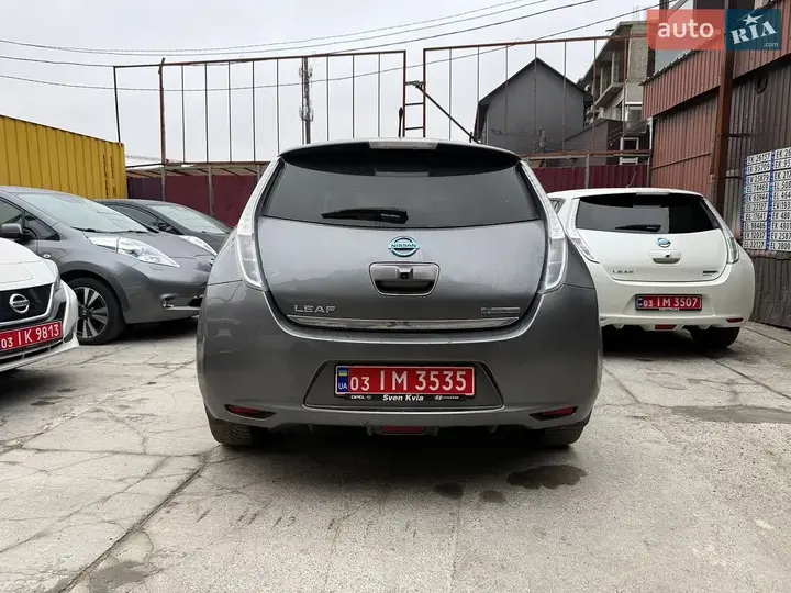Nissan Leaf 2013 photo 3