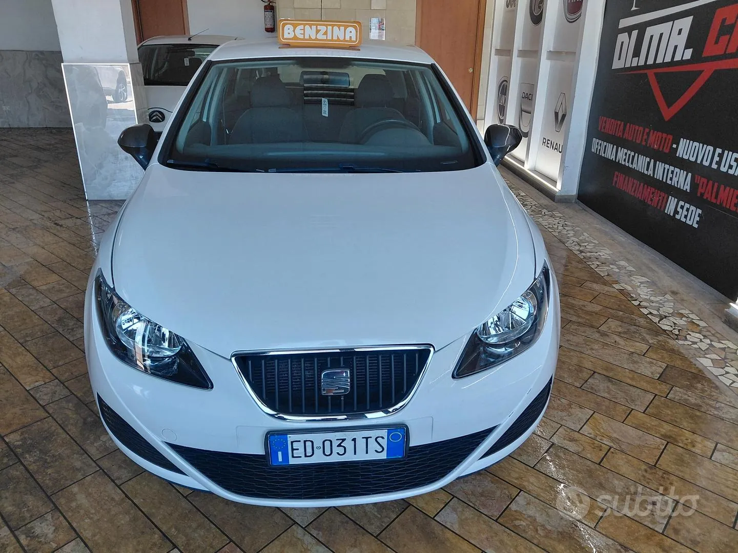 Seat Ibiza 2010 photo 2
