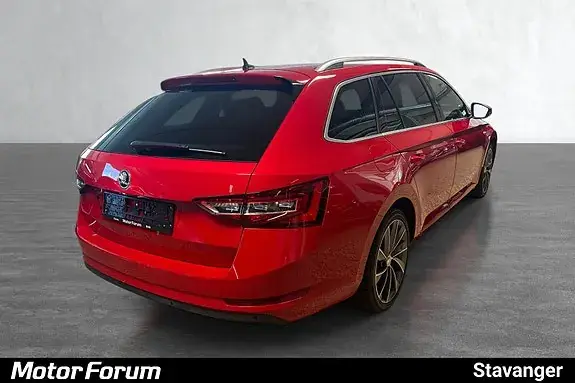 Skoda Superb 2018 photo 5