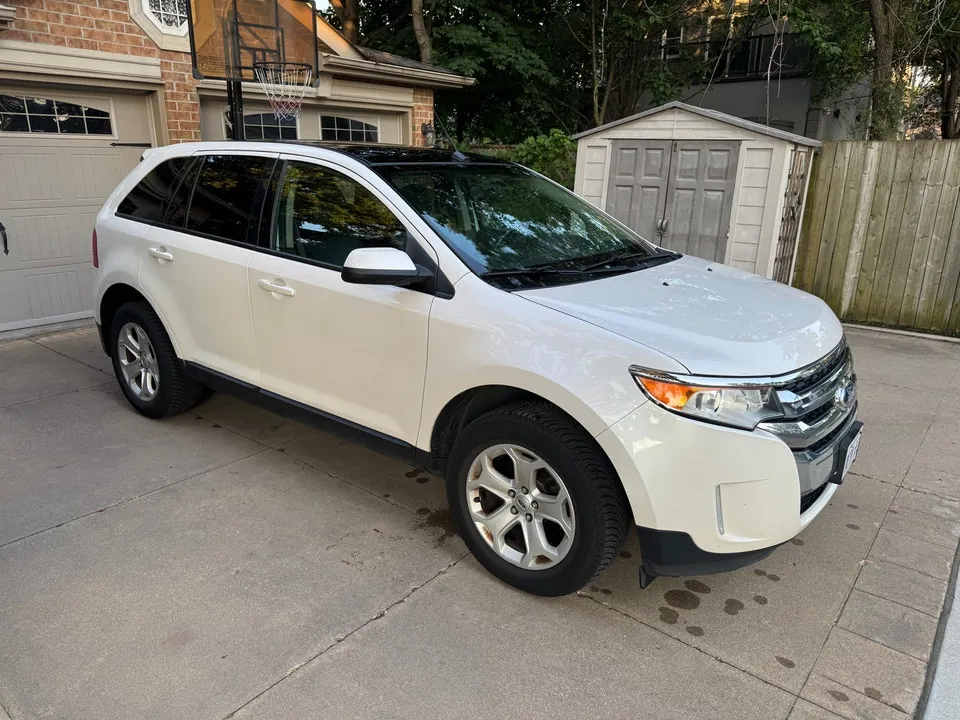 Ford Edge 2013 photo 2