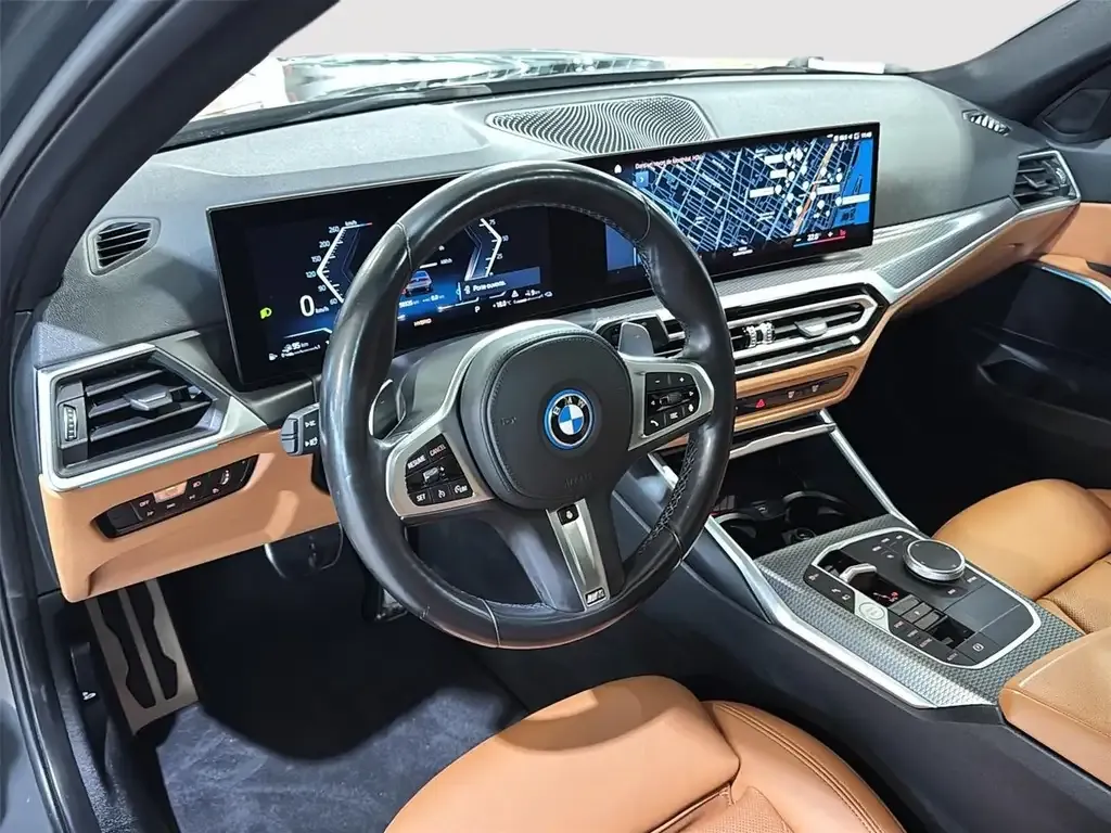 BMW 3 Series 2023 photo 4
