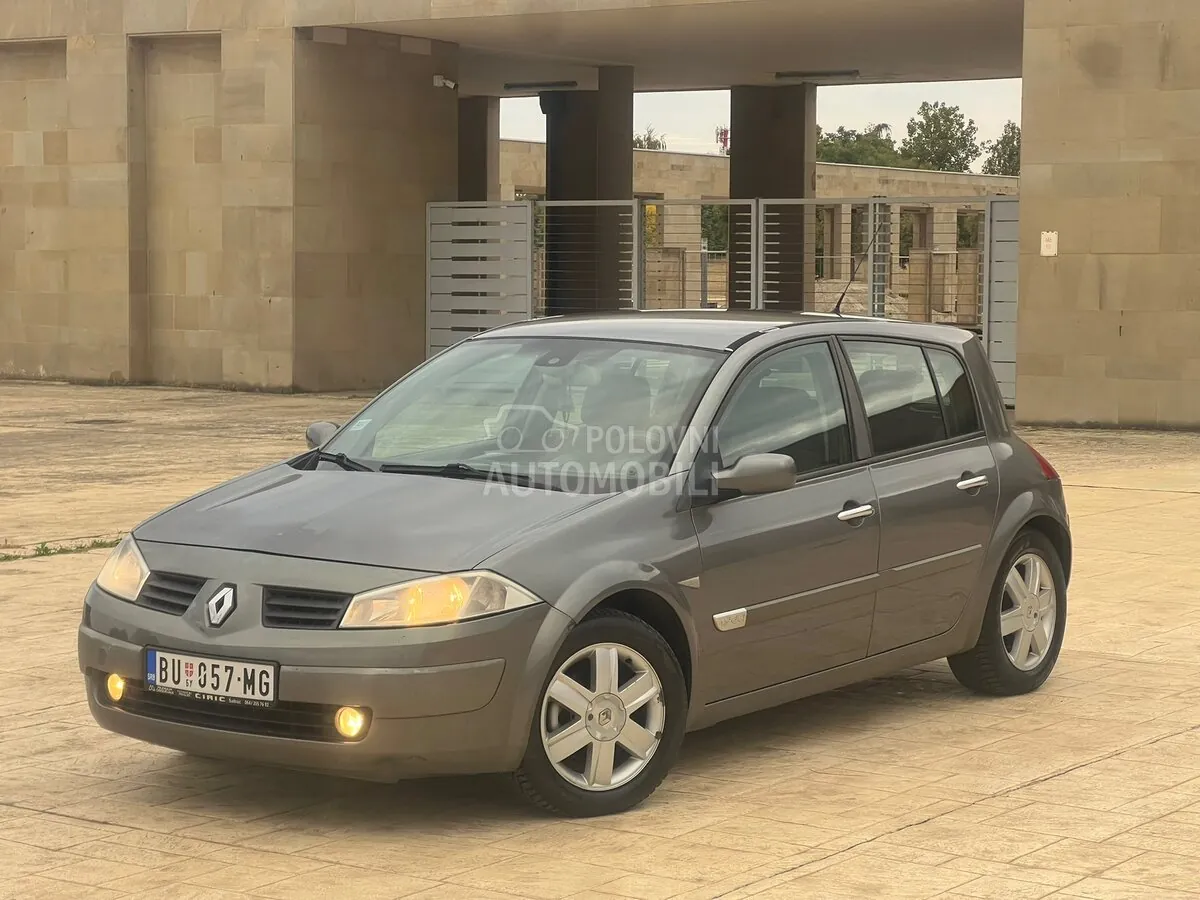 Renault Megane 2004 photo 2