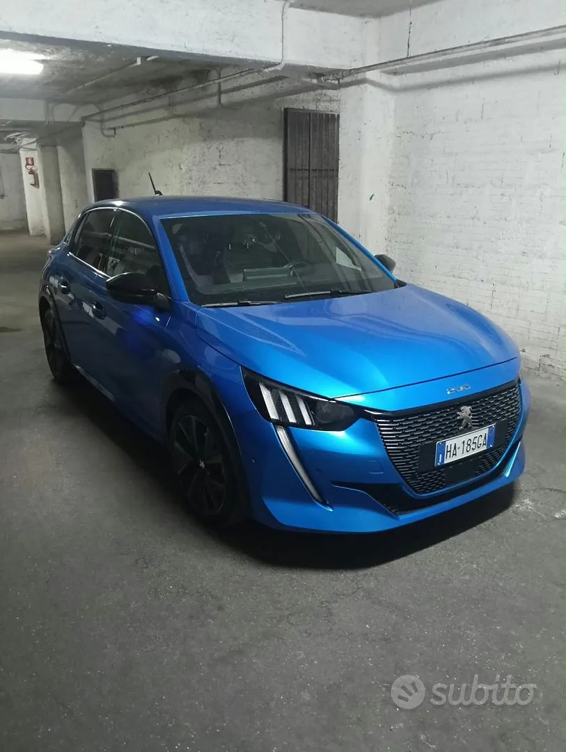 Peugeot 208 2021 photo 3