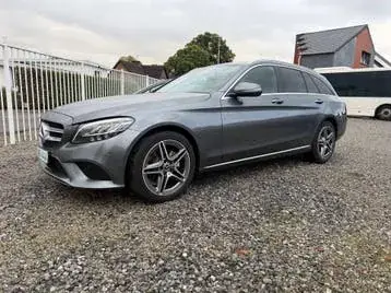 Mercedes-Benz C180