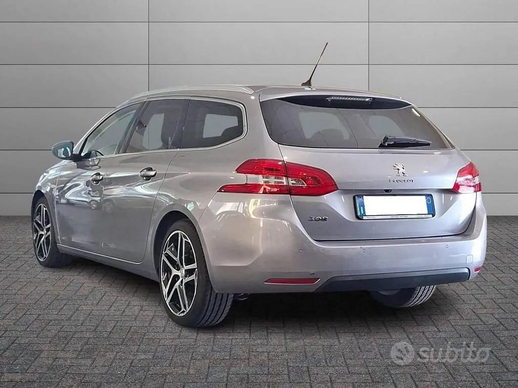 Peugeot 308 2018 photo 2