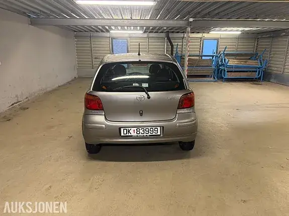 Toyota Yaris 2004 photo 5