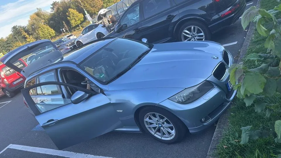 BMW 318I