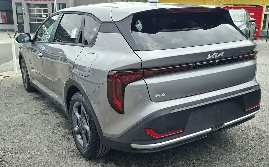 Kia K4 photo 2