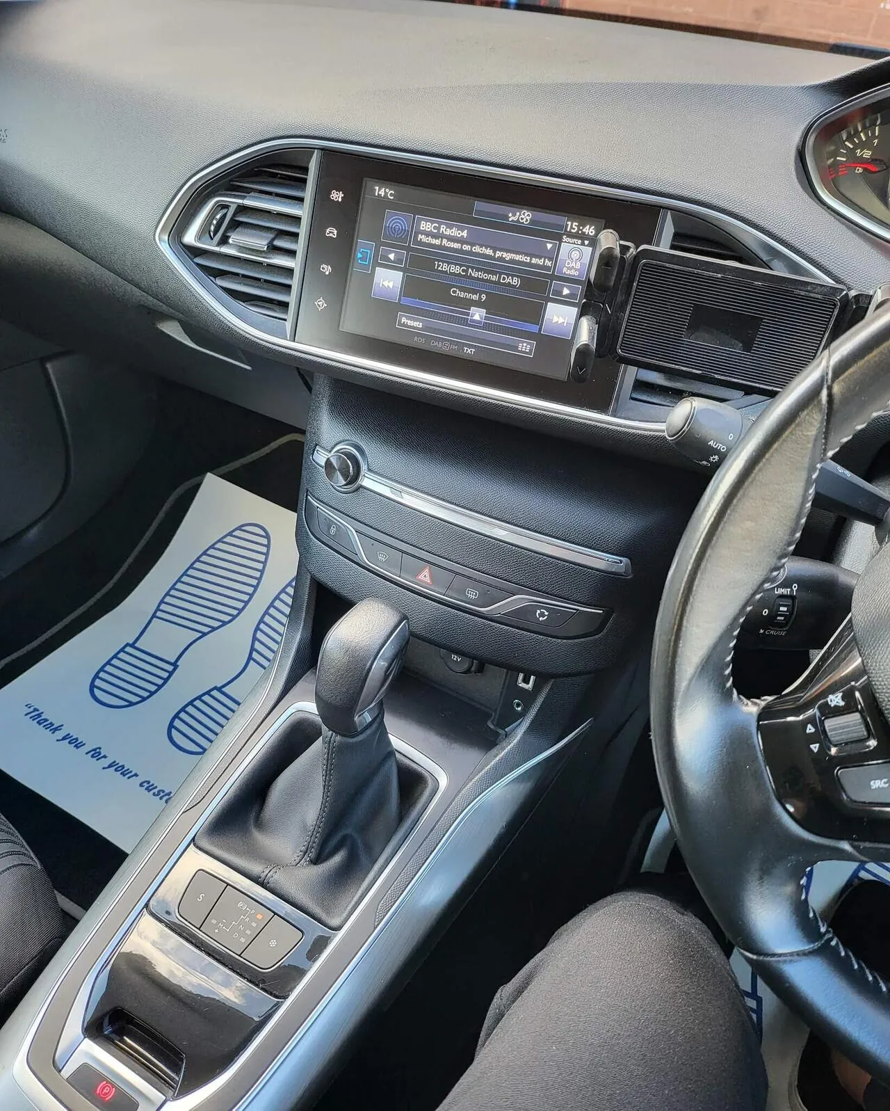 Peugeot 308 2015 photo 5