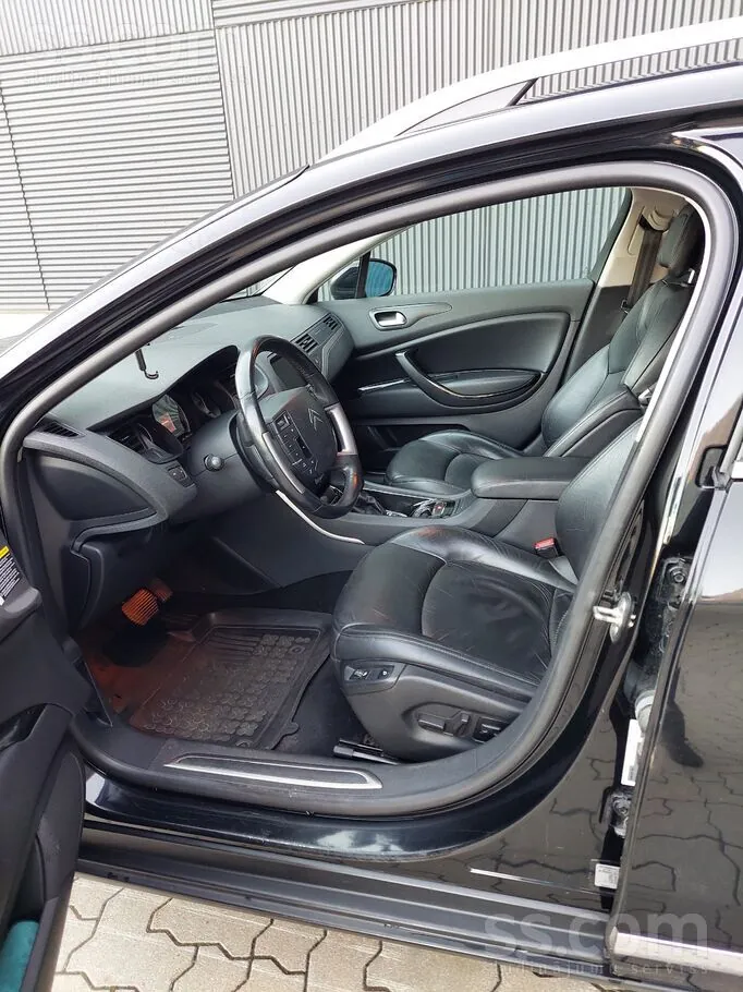 Citroen C5 2012 photo 5