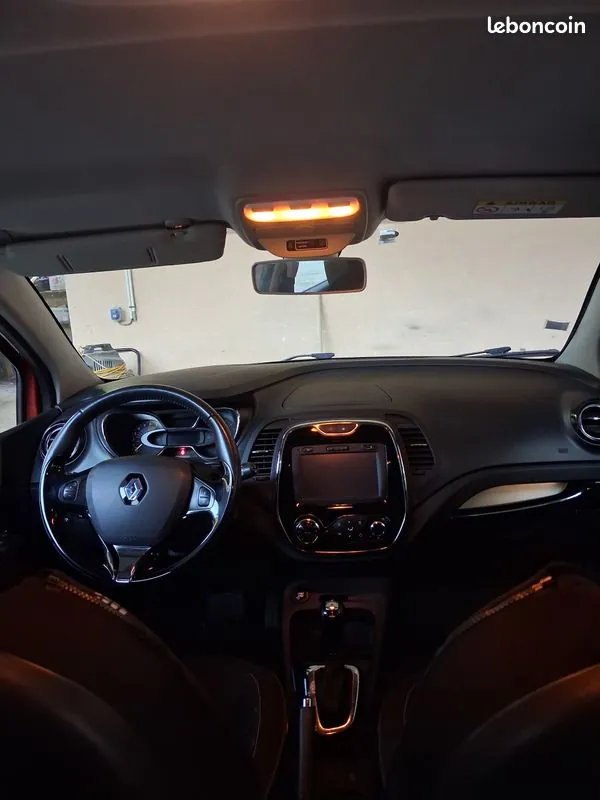 Renault Captur 2015 photo 2