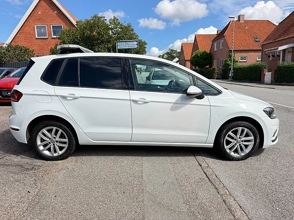 Volkswagen Golf Sportsvan 2020 photo 2