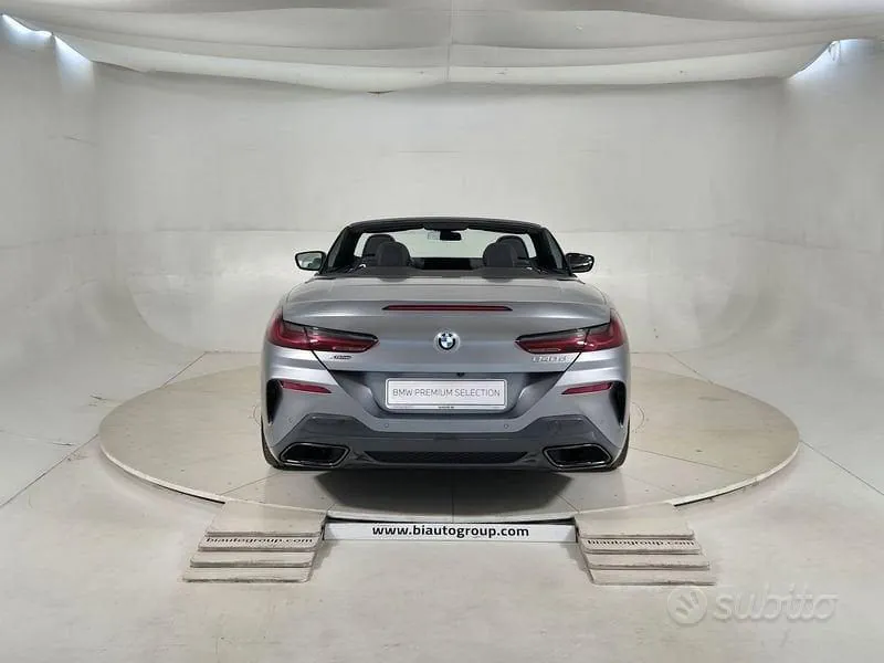 BMW 8 Series 2025 photo 4