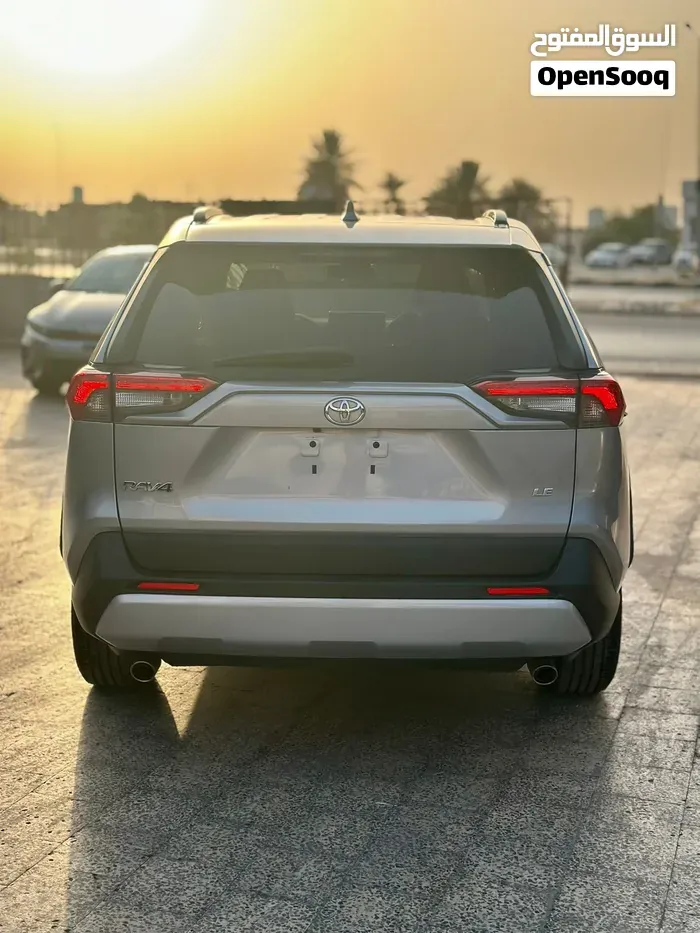 Toyota Rav4 2020 photo 2