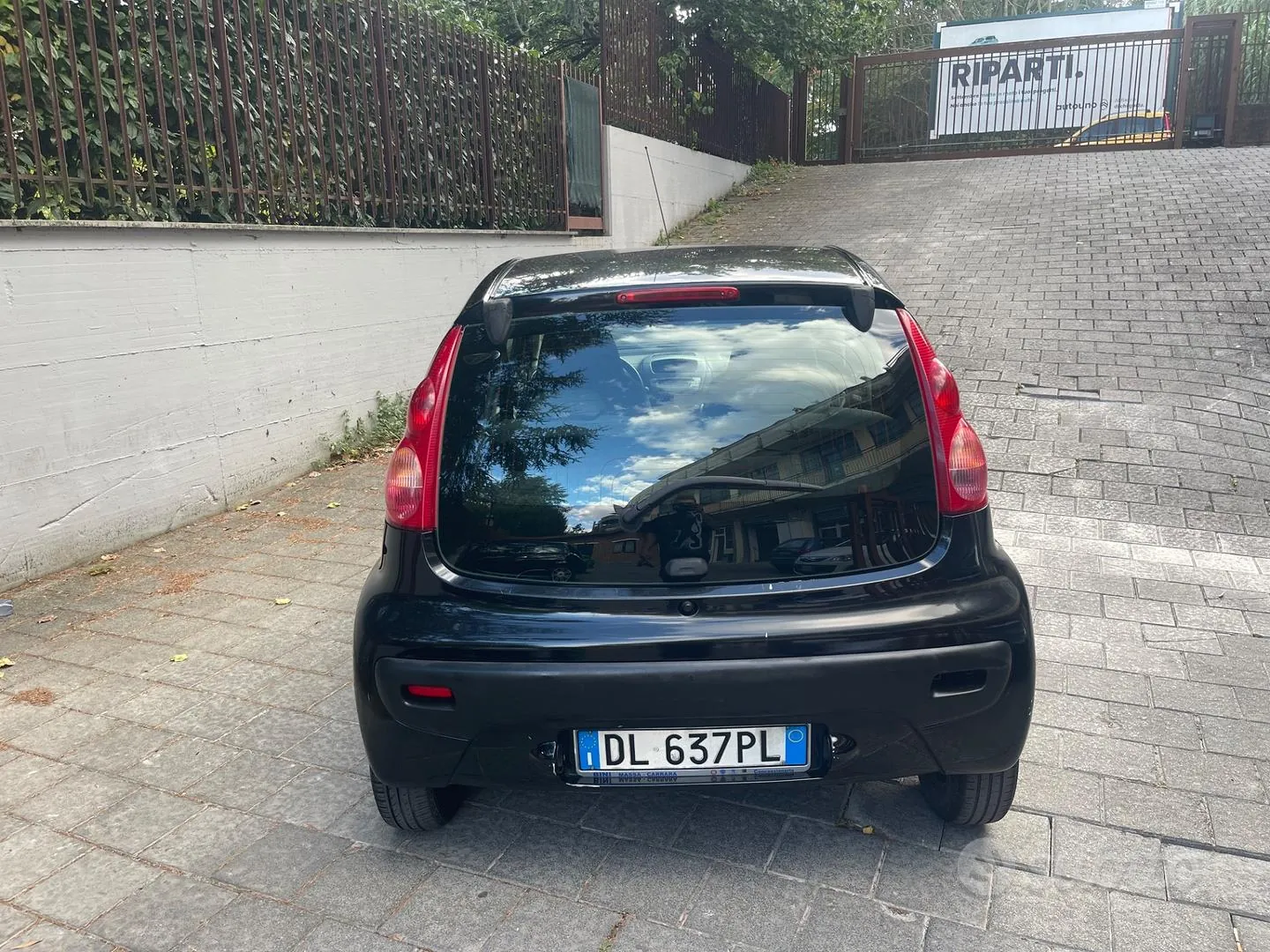 Peugeot 107 2008 photo 4