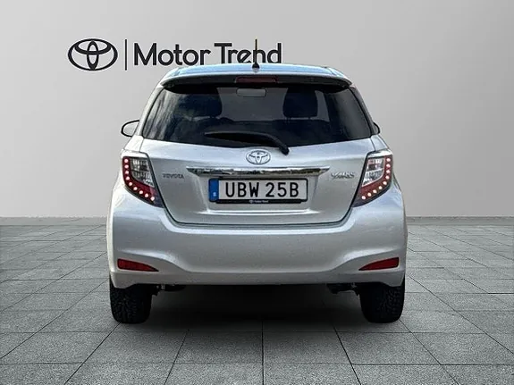 Toyota Yaris 2013 photo 4