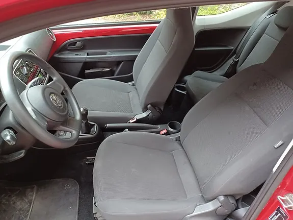 Volkswagen Up 2014 photo 5